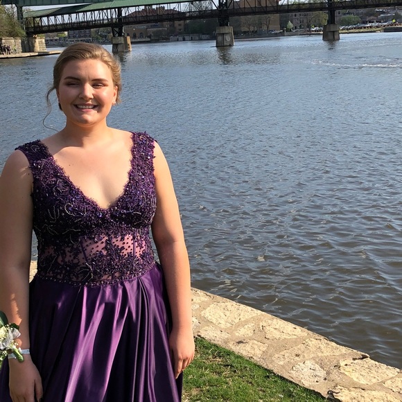 Formal/Prom dress - Picture 5 of 6